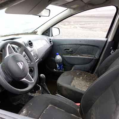 Sturmschaden: Kaputtes Auto